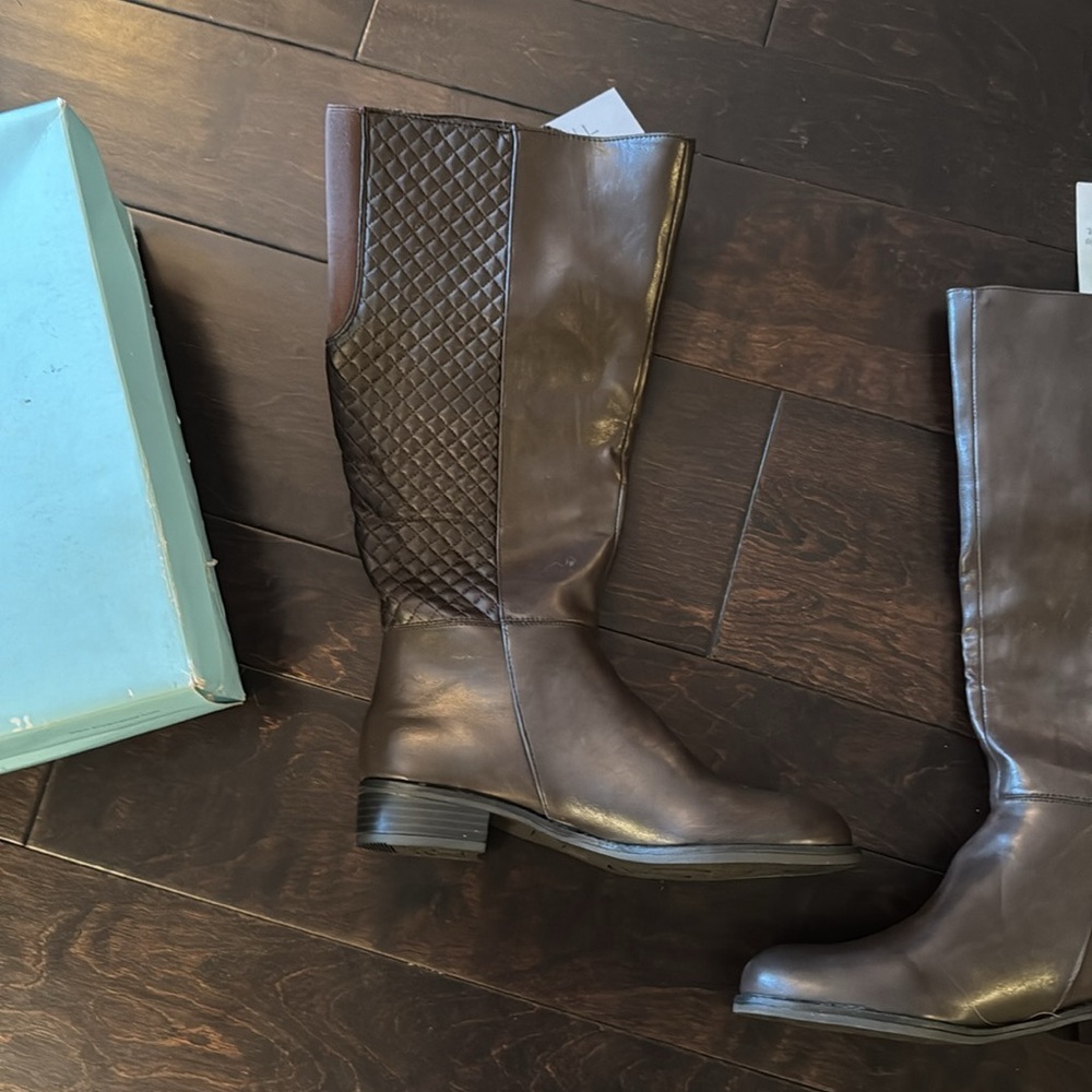 Life stride wide calf brown quilted boots NIB 7.5 - Picture 2 of 10